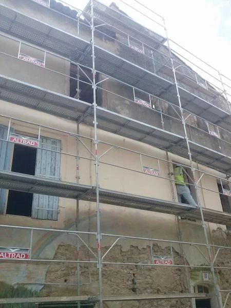 Enduit façade à Laudun-l'Ardoise