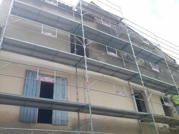 Rénovation façade à Laudun-l'Ardoise